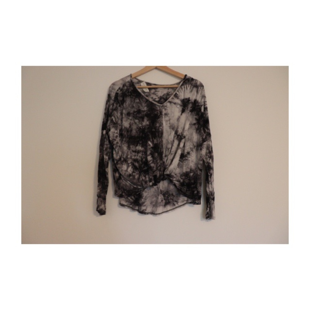 This dye shirt